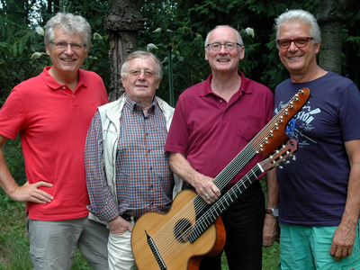 Hebert Bäuml, Rudi Koschelu, Franz Horacek - Echt Wien und Gerhard Blaboll beim Radiointerview