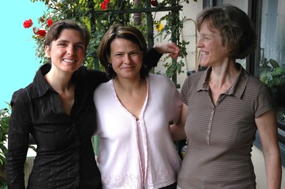 Chrisoula Kombotis, Sabine Huber und Waltraud Rabl (Wiener Frauenschrammeln) bei Gerhard Blaboll beim Radiointerview