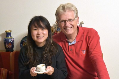 Heather Tan und Gerhard Blaboll beim Radiointerview